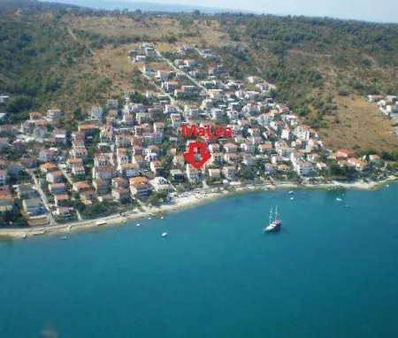 Luxury Malea With Jacuzzi And Sauna, By The Sea Apartamento