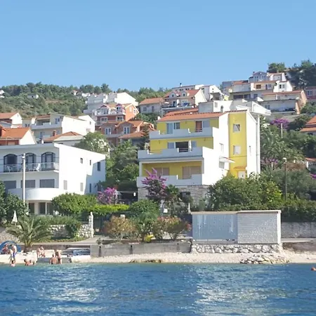 Lejlighed Luxury Malea With Jacuzzi And Sauna, By The Sea